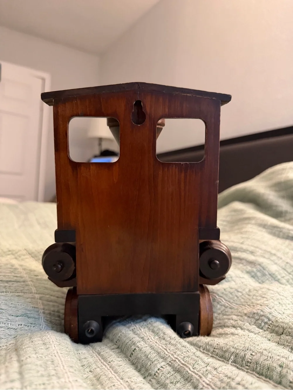 Vintage Wooden Railroad Steam Engine Quartz Train Clock Tochigi Tokei Co. Ltd